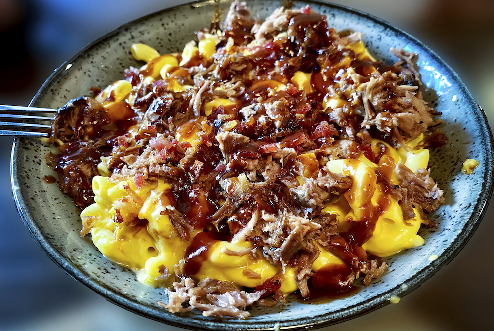 plate of brisket mac and cheese